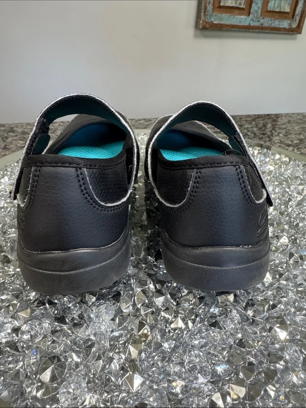 Skechers Black Mary Jane Slip-On with Teal Insole EUC 13.5